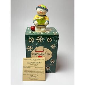 Snowonders by Sarah's Attic Snowman Figurine September Newton #6408 Box Cards